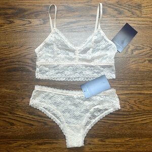 NWT Brandy Melville Baby Pink Lace Bralette & Panty Set